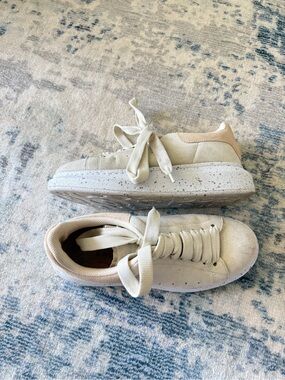Alexander McQueen Cream White Sneakers with Speckled Sole